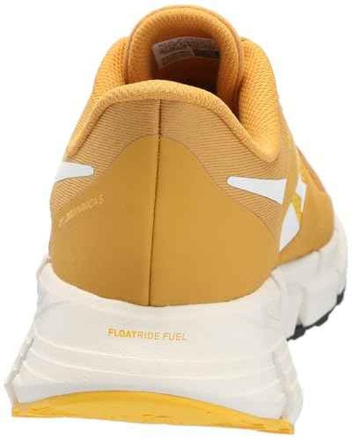 Reebok Unisex Zig Dynamica 5 Running Shoes, Retro Gold/Classic Yellow/Chalk, Men Size's 11.5/ Women's Size 13
