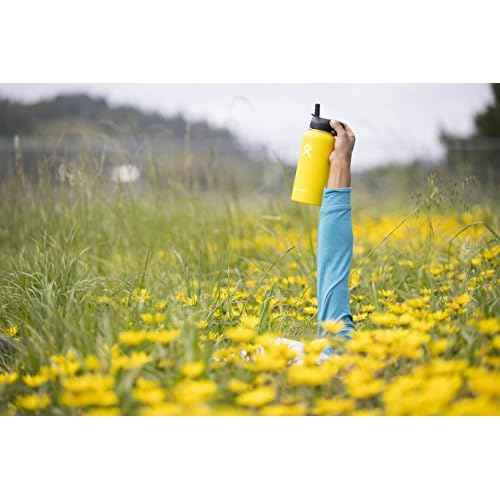 Hydro Flask Vacuum Insulated Stainless Steel Water Bottle Wide Mouth with Straw Lid (White, 32-Ounce)