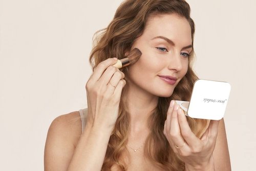 jane iredale PurePressed Base Mineral Foundation Refillable Compact Set| Semi Matte Pressed Powder with SPF | Talc Free, Vegan, Cruelty-Free