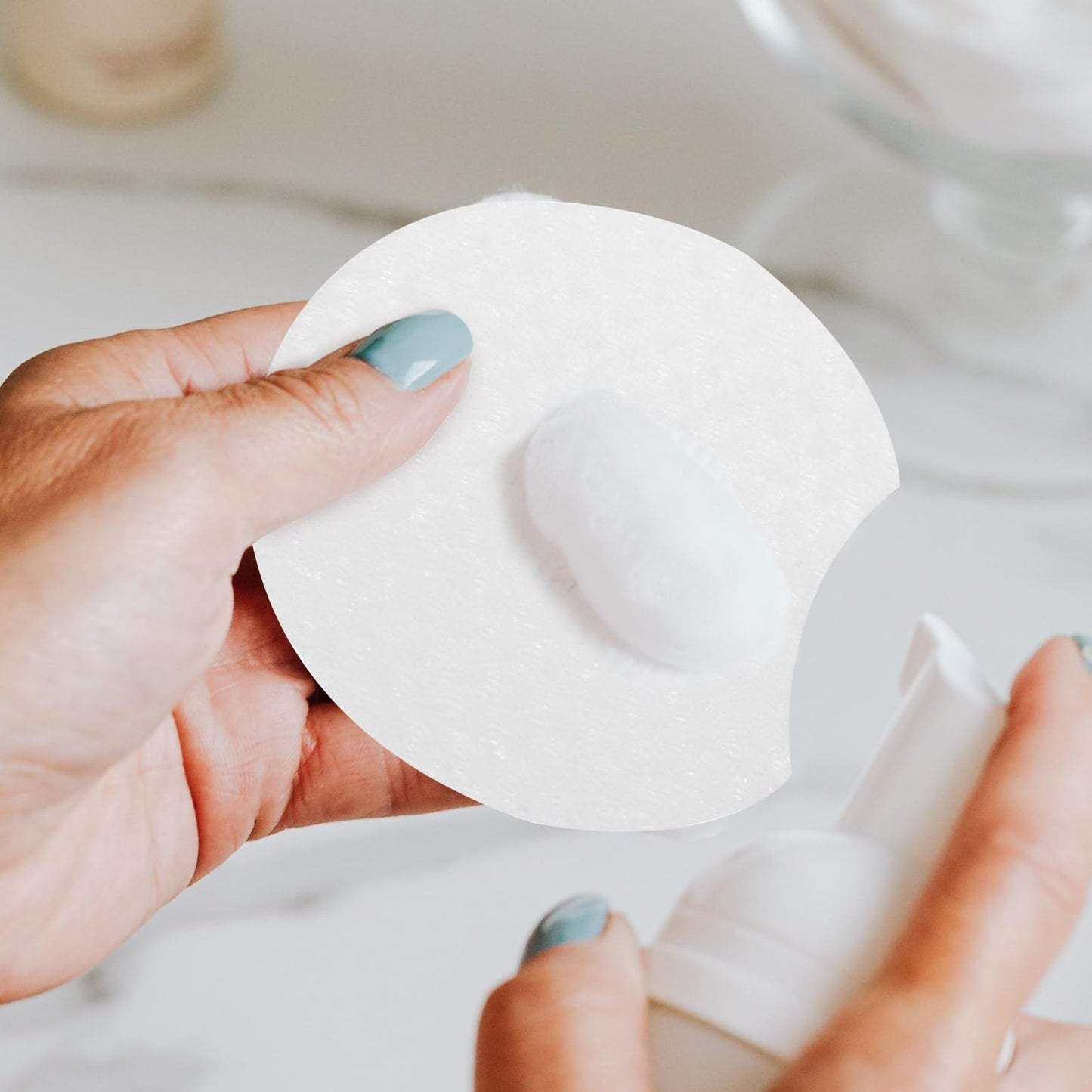 Beavorty 600pcs Pearl Pattern Makeup Remover Cotton Comfortable Cosmetic Pads Cotton Pad Makeup Caboodle Wipes Skin-Friendly Mak