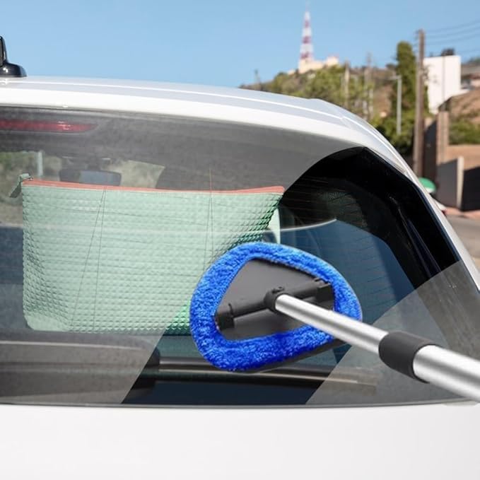 Car Windshield Cleaning Tool Set, Interior Exterior Auto Glass Cleaner Kit with Extendable Handle and 4 Reusable Microfiber Pads for Cars Trucks and Home (Green)