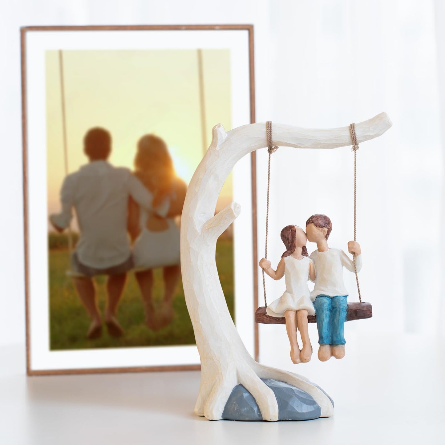 Romantic Couple Swing Statue.Kissing Sculpture Anniversary Wedding Gifts for couple,Valentine's Day and birthday Gifts for Wife or Girlfriend.Sweet Home Decoration. Conveying Love's Romance and Warmth