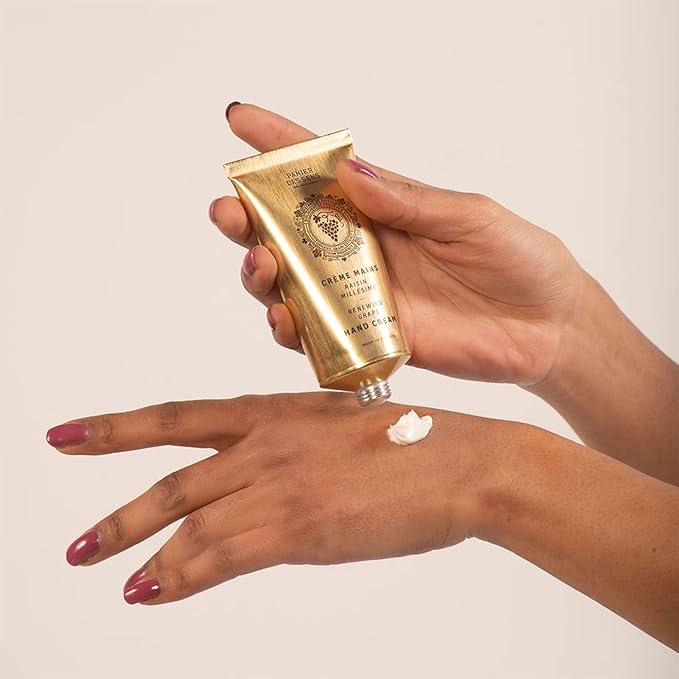 Panier des Sens - Small Hand Cream for Dry Cracked Hands β Grape Mini Hand Lotion for Dry Skin - With Shea Butter and Grape Seed Oil - Hand Care 97% Natural Ingredients - Travel Size 1 floz