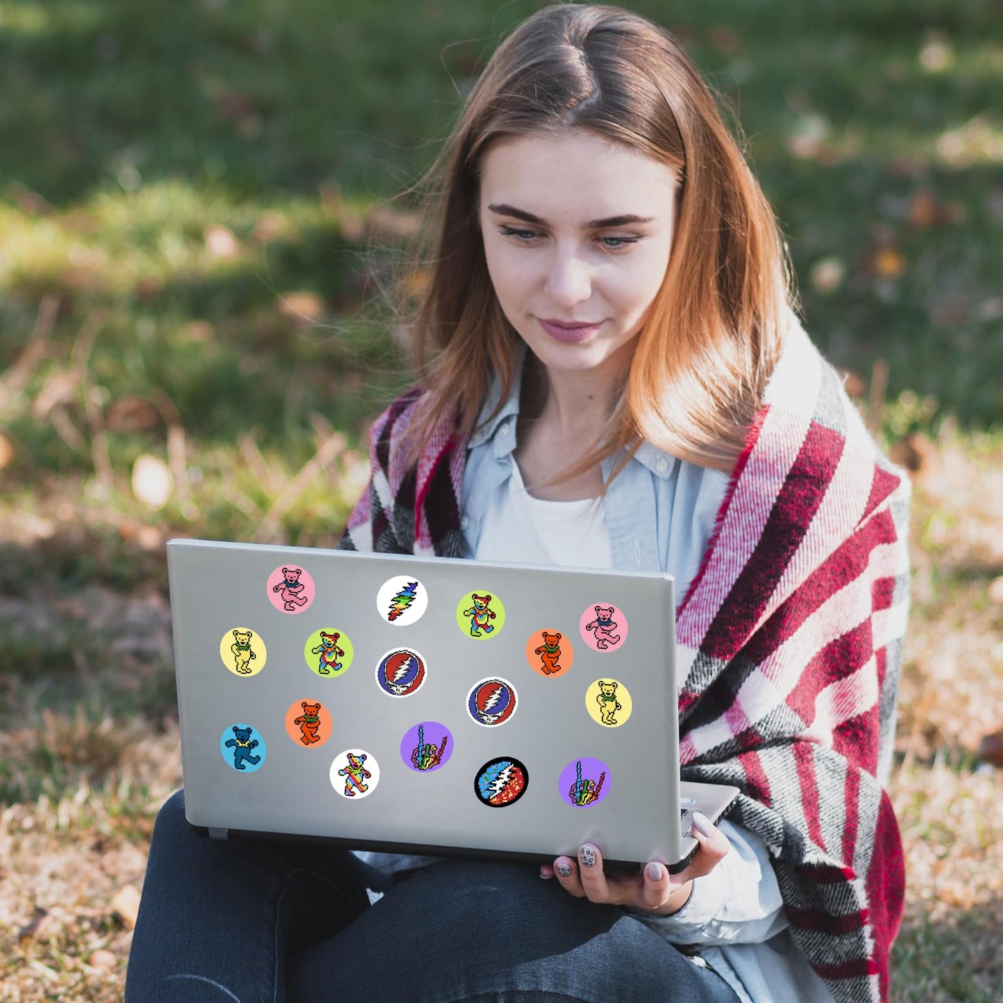 Babymiu Cute Pixel Dancing Bear Rock Dot Stickers Roll(1000 pcs) Rock Band Cartoon Sticker Decoration Decal Gifts Merch Party Supplies in 2 Rolls with 10 Patterns for Laptop Window Luggage Skateboard