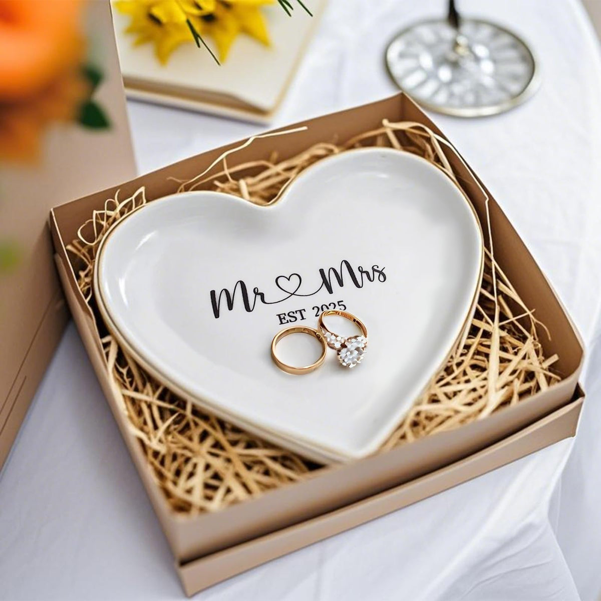 Ceramic Ring Dish for Wedding Anniversary - Mr & Mrs EST 2025 Jewelry Tray, Elegant Keepsake Gift for Couples, Ceramic Valet Tray for Jewelry Storage