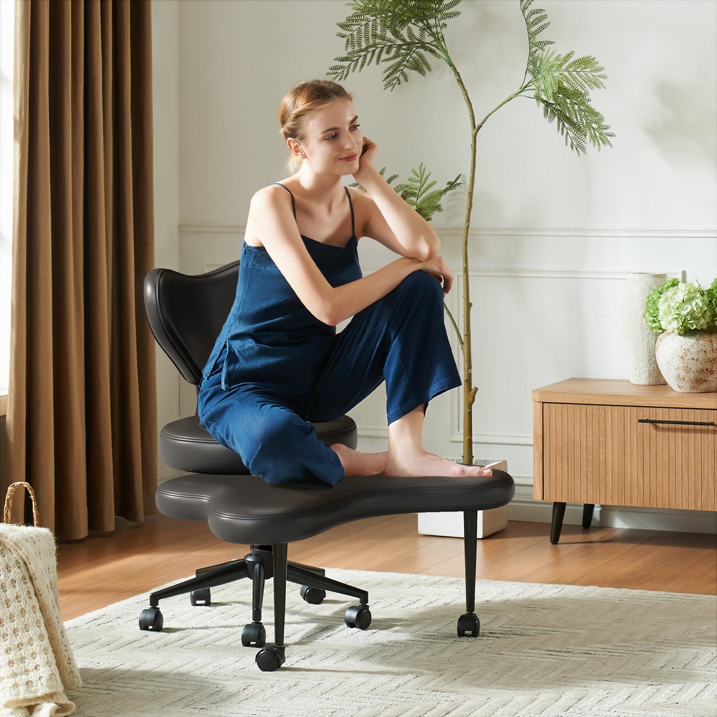Pinmoco Ergonomic Cross Legged Chair, 360° Swivel Meditation Chair with Wheels, Height Adjustable Seat for ADHD, Strong Lumbar Support, Chic Home Office Furniture, PU Leather, Black
