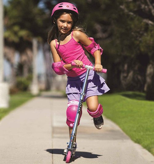 Razor AW Kick Scooter and 80Six Dual Certified Kids Helmet Bundle for Ages 8+