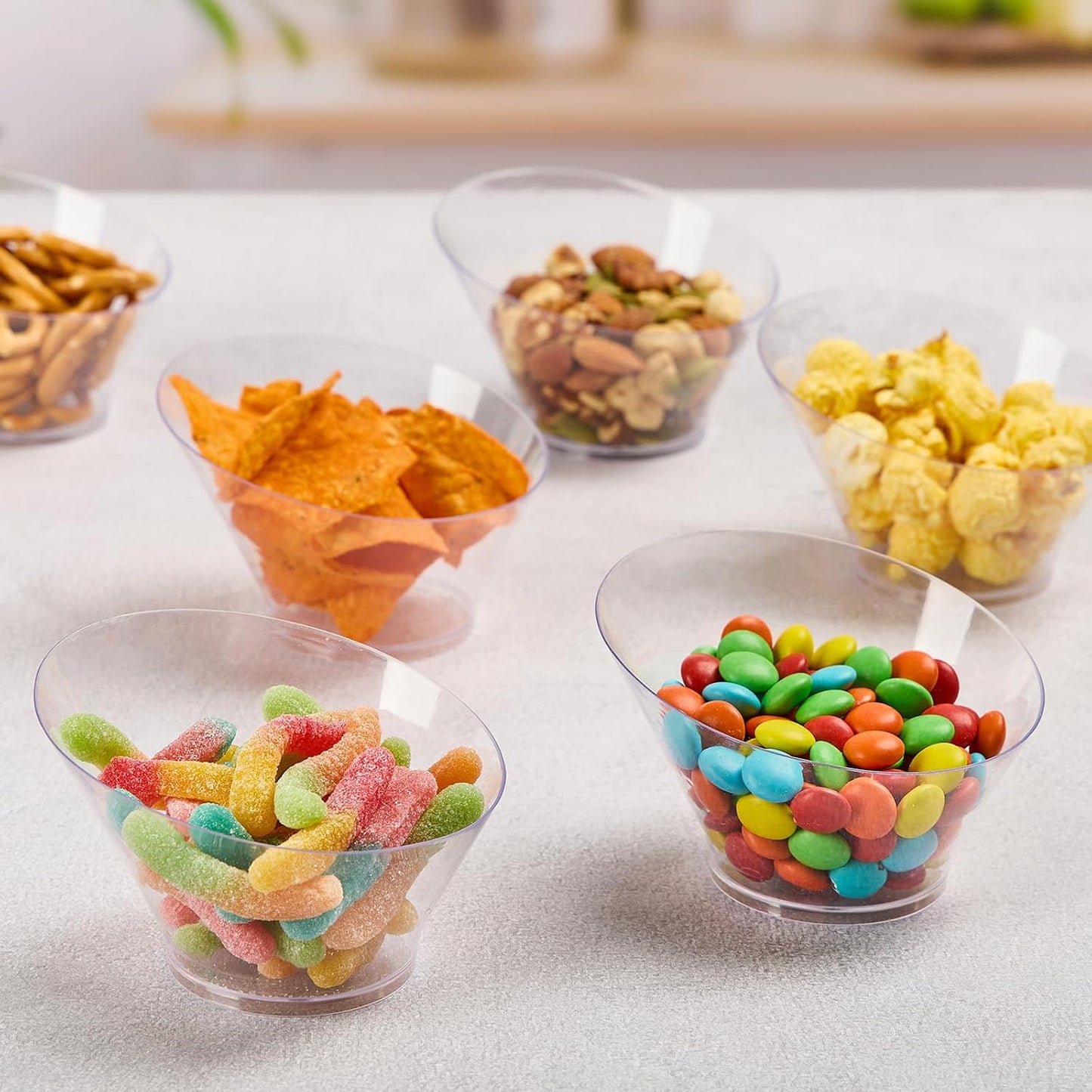 Qeirudu 20 Pack 6 oz Angled Plastic Bowls, Small Candy Bowls Disposable Serving Bowls for Ice Cream, Snack, Dessert, Appetizer, Fruit, Salad