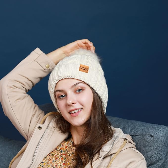 REDESS Women Winter Pompom Beanie Hat with Warm Fleece Lined, Thick Slouchy Snow Knit Skull Ski Cap
