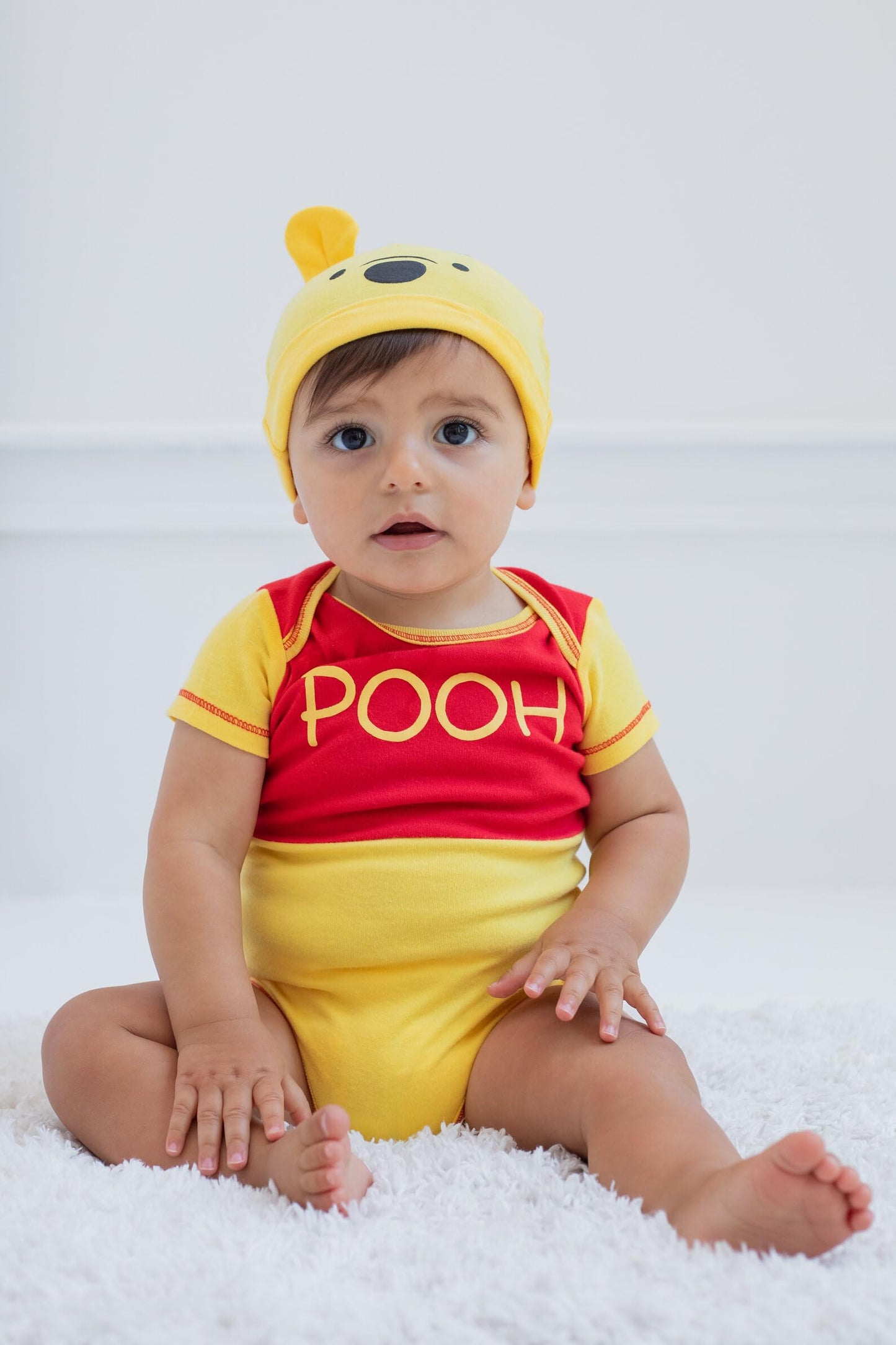 Disney Boys' Winnie the Pooh Bodysuit with Cap Set, Yellow, 0/3M