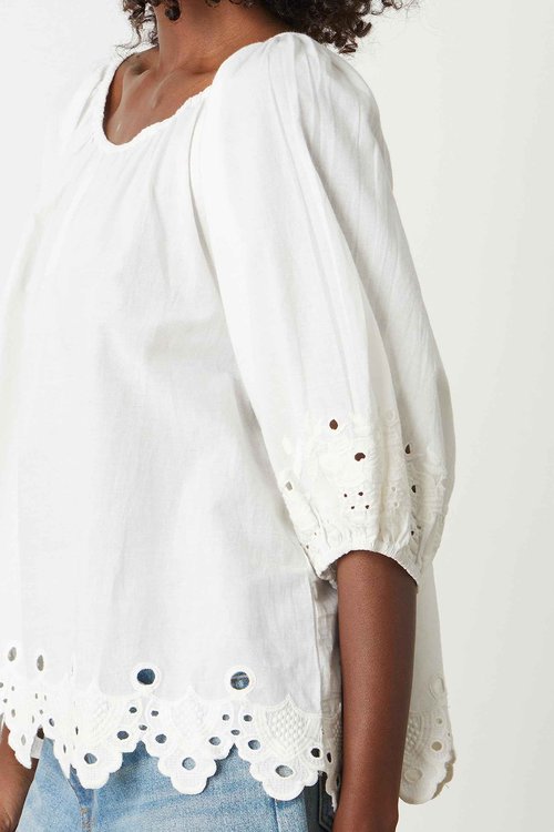 VELVET BY GRAHAM & SPENCER Women's Abigail Schiffli Eyelet Top, Ivory, X-Large