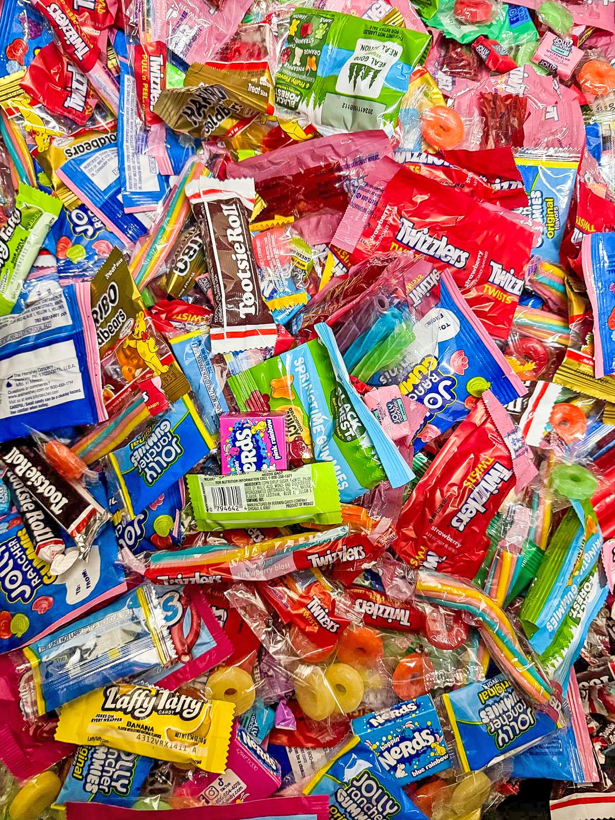 Bulk Candy Variety Pack, 3 lb Individually Wrapped Hard & Chewy Assorted Sweets, Non-Chocolate Mix – Resealable Bag – Piñata, Party Favor, Office Candy Bowl Refill