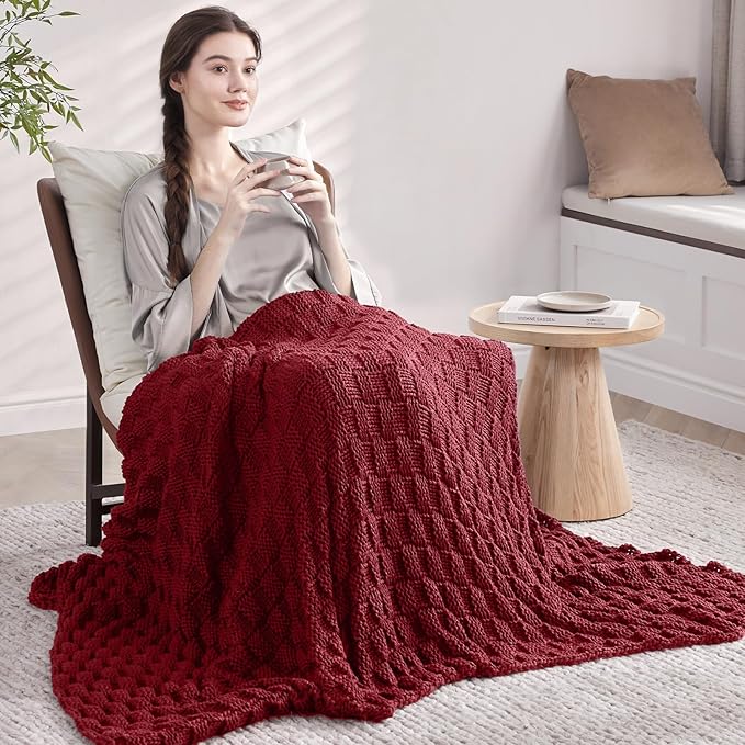 Knitted Weighted Blanket for Adult, No Beads Heavy Blanket 60” x 80'' 20lbs, Breathable Chunky Knit Blanket, Cooling Weighted Blanket for Hot Sleepers, Christmas Home Decor (Red)