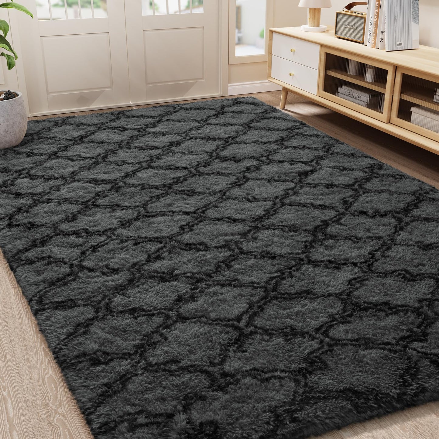 LOCHAS Luxury Shag Area Rug 4x6 Feet Geometric Plush Fluffy Rugs, Extra Soft Carpet Moroccan Rugs for Bedroom Living Room Dorm Kids, High Pile Shaggy Floor Rug Decor, Dark Grey/White