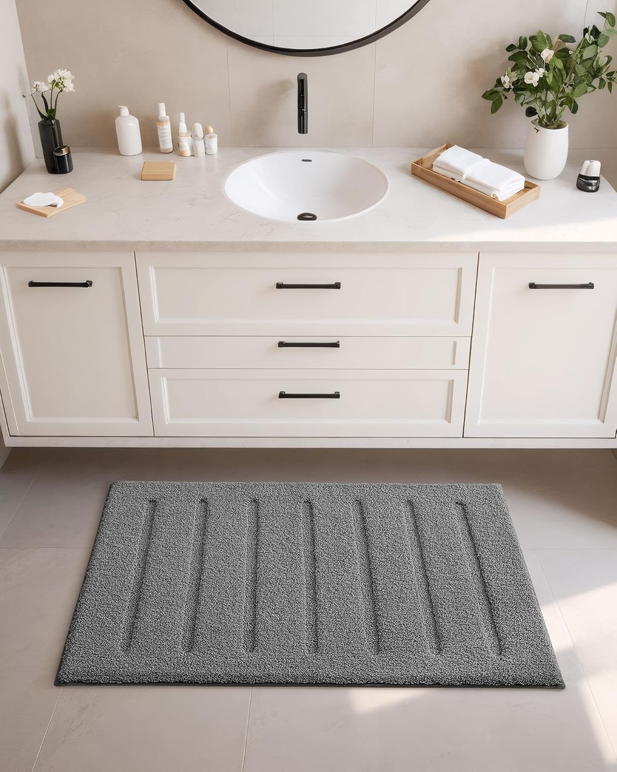 Color&Geometry Ultra Soft Plush Bathroom Rugs Non Slip Washable Bath Mat with Rubber Backing, Fluffy Absorbent Machine Carpet for Bathroom Floor, Tub and Shower, 24"x44", Dark Grey