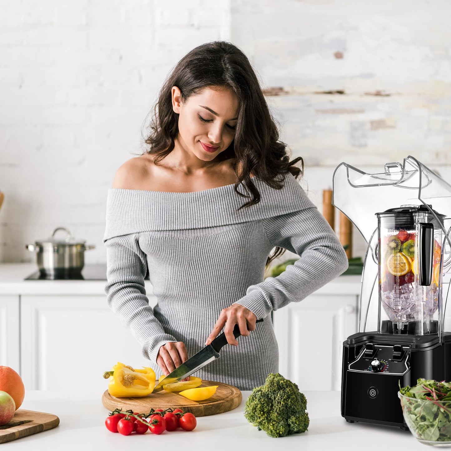 Commercial Blender for Smoothies 2200W with Soundproof Cover,2200 ML,15 Speeds,6-leaves Stainless Steel Blade,Heavy Duty Blender for Restaurant,Ice Crush,Shakes (Black)