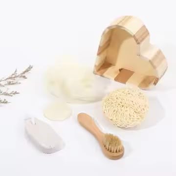 Luxury Bath and Spa Gift Set with Loofah and Other Bath Accessories in Wooden Heart Box