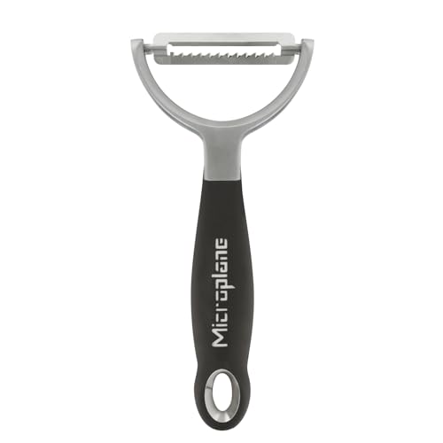 Microplane Professional Y-Peeler – Ultra-Sharp Stainless Steel Blade with Ergonomic Grip