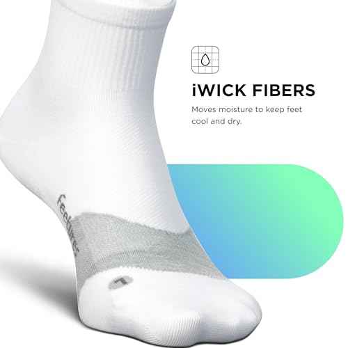 Feetures Elite Ultra Light Cushion Quarter - Sport Sock with Targeted Compression