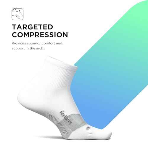 Feetures Elite Ultra Light Cushion Quarter - Sport Sock with Targeted Compression