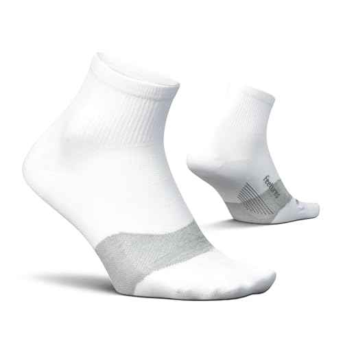 Feetures Elite Ultra Light Cushion Quarter - Sport Sock with Targeted Compression