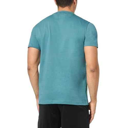 Lacoste Men's Sport Tennis X Novak Djokovic T-Shirt and Cap Set