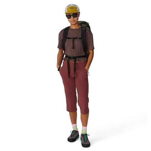 Mountain Hardwear Women's Dynama/2 Capri Pant for Climbing, Camping, and Everyday Wear | Odor-Resistant and Sun Protection