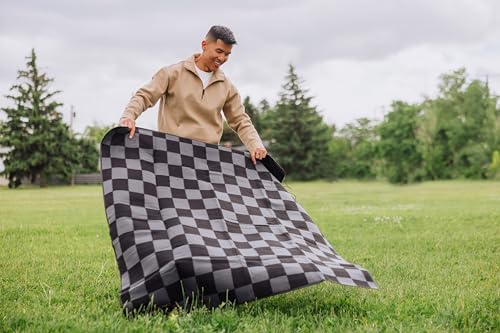 Picnic TIME Outdoor Picnic Blanket Tote, 59"x51" Foldable Beach & Camping Blanket with Soft Fleece, Water-Resistant Botto...