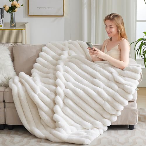 VFROO Faux Fur Throw Blanket for Couch,Cozy Soft Plush Thick Striped Luxury Blanket for Sofa Living Room Bedroom,50 * 60 I...