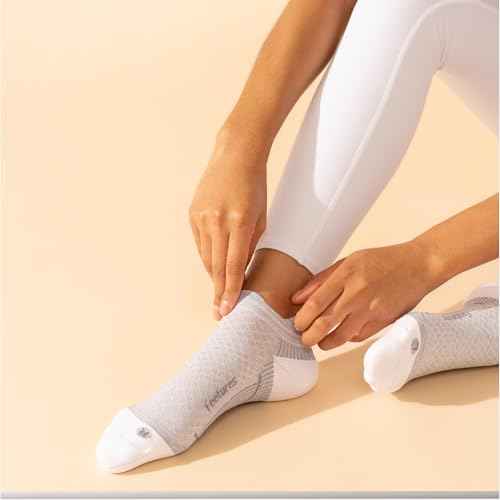 Feetures Plantar Fasciitis Relief Sock Light Cushion No Show Tab - Targeted Compression Sock for Women & Men - Medium, Gray (3 Pair)