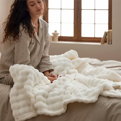 Bedsure 3D Fleece Bubble Blanket for Couch - GentleSoft White Throw Blanket for Sofa Bed Room Decor - Luxury Soft Cozy Gif...