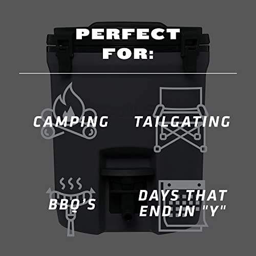 STANLEY Adventure Fast Flow Water Jug 2 Gallon Leakproof Ice Water Dispenser Insulated Beverage Cooler Easy Pour Spigot an...