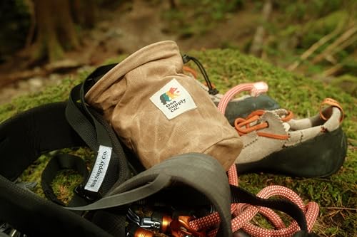 Oso Supply Co - Waxed Canvas Chalk Bag for Rock Climbing, Bouldering Chalk Bucket with Belt, Waterproof, Zippered Pocket -...