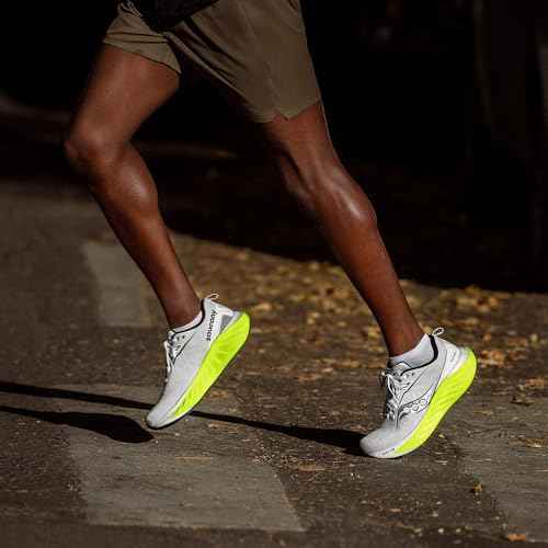 Saucony Men's Triumph 22 Sneaker