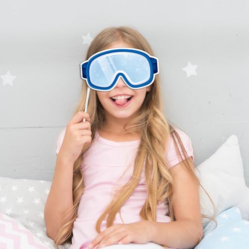 KALEFO 30Pcs Hello Winter Photo Booth Props Winter Wonderland Party Decorations Snowflake Photo Booth Props Kit Wedding Ho...