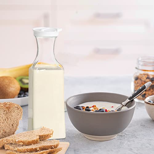 DilaBee Plastic Water Pitcher With Lid - Square Carafe Pitchers for Drinks, Milk, Smoothie, Iced Tea, Mimosa Bar Supplies...
