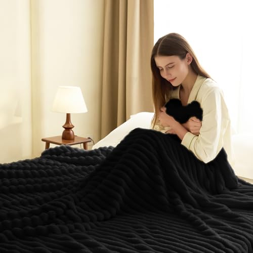 HIMEET Black Twin Size Blanket for Bed - 300GSM Soft Cozy Blankets, Cute Small Lightweight Fleece Throws, Birthday Gifts, ...