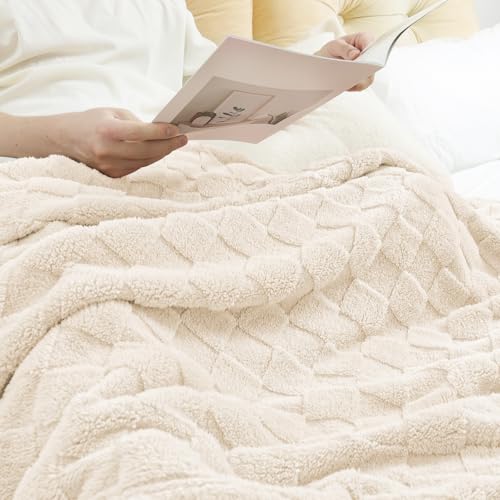 Exclusivo Mezcla Fleece Throw Blanket for Couch,Super Soft and Warm Lightweight Checkered Pattern Blankets for All Season...