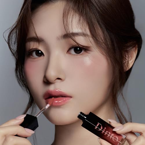 DINTO (Peter & Wendy Collection Deep-Kissed Plumping Lip Enamel - Glitter Lip Gloss, High Shine, Cooling Plumping, Long-Lasting, Vegan & Cruelty-Free (152 Clock Tower, 4ml)