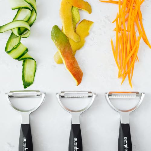 Microplane Professional Y-Peeler – Ultra-Sharp Stainless Steel Blade with Ergonomic Grip