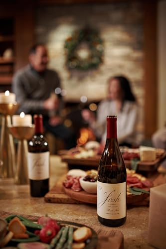 Josh Cellars Pinot Noir, California Red Wine, 750 ml Bottle