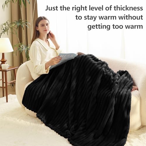 HIMEET Black Twin Size Blanket for Bed - 300GSM Soft Cozy Blankets, Cute Small Lightweight Fleece Throws, Birthday Gifts, ...