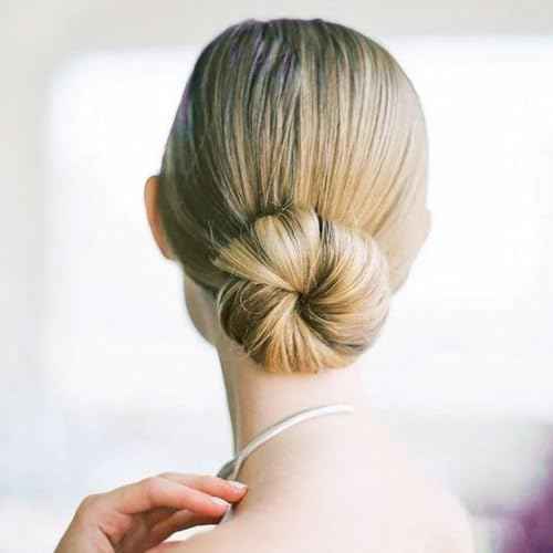2 Pcs Hair Bun Maker for Women, Non-Slip Bun Updo Curler, Sponge Hair Bun Shaper, Hair Styling Accessories for Long Thin Straight Wavy Hair (Brown)