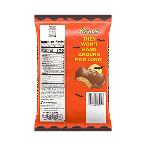 REESE'S Milk Chocolate Peanut Butter Snack Size Bats Candy, Halloween, 10.2 oz Bag