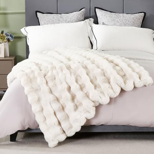 DREAMNINE Soft Faux Rabbit Fur Throw Blanket for Couch, Thick Cozy Decorative Warm Fuzzy Bubble Fur Blanket for Sofa Chair...