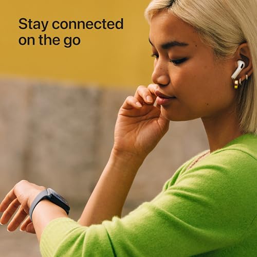 Apple Watch SE 3 [GPS 40mm] Smartwatch with Starlight Aluminum Case with Starlight Sport Band - S/M. Fitness and Sleep Tra...