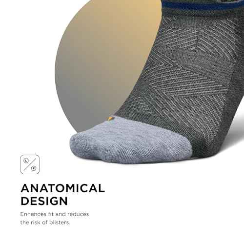 Feetures Elite Golf Max Cushion Tab Ankle Socks - Sport Sock with Targeted Compression