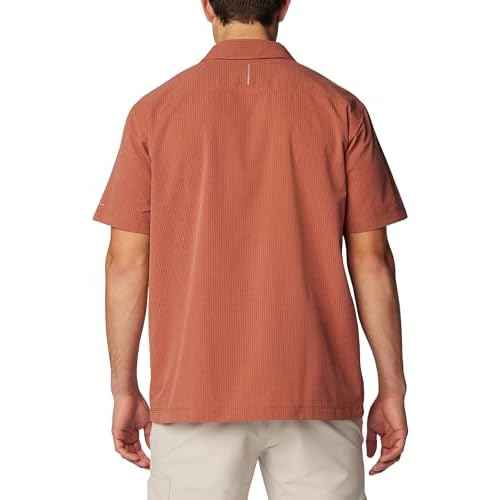 Columbia Men's Black Mesa Lightweight Short Sleeve Shirt