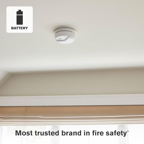 First Alert Combination Smoke & Carbon Monoxide Alarm, Battery Operated Detector with Test & Silence Button, SMICO100, 1-Pack