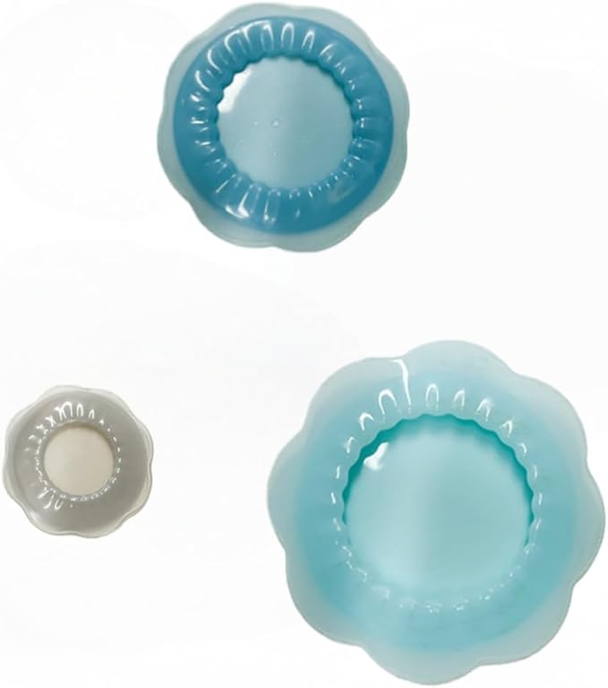 Kitchen reusable food wraps,silicone covers are food-grade safe and eco-sustainable, stretch to fit cups, water bottles, beer bottles, and all kinds of containers,plus fruits of any shape,3PCS.